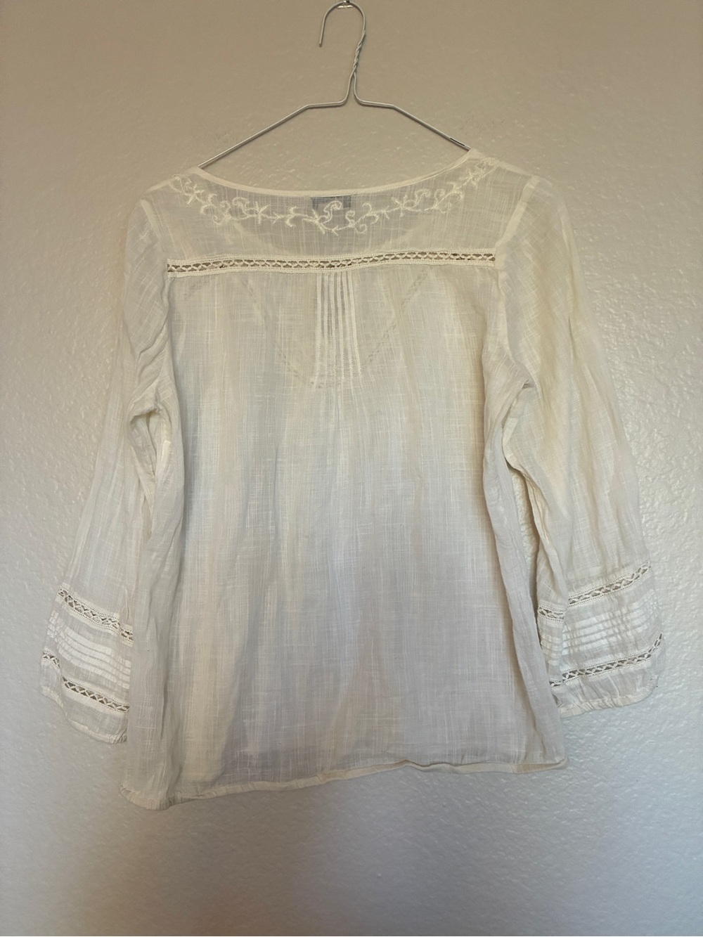Lace Brand Cream Embroidered Blouse Womens Small Tie Neck Cottagecore Fairycore - Picture 5 of 8